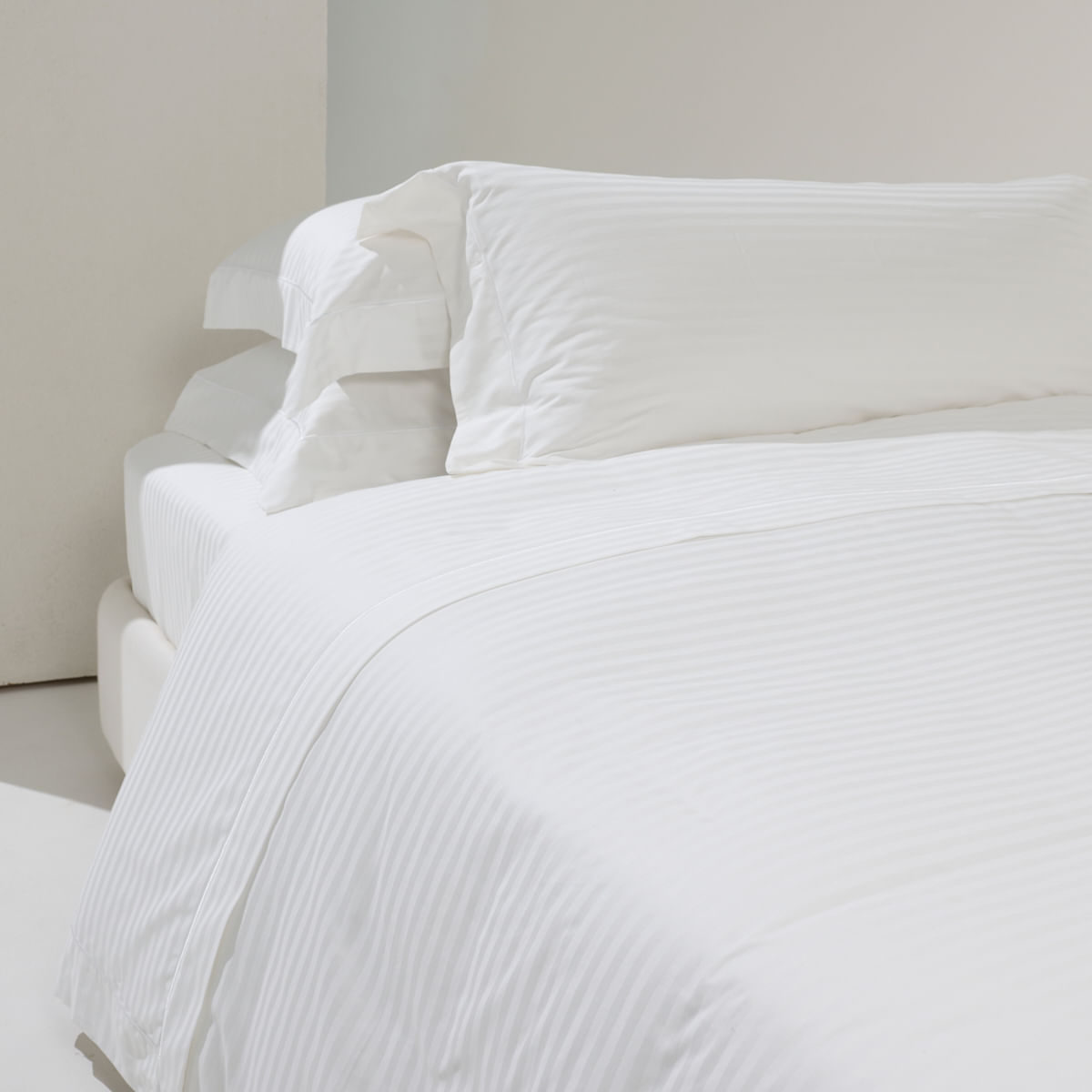 01 09 0534 Fronha Hotel design maquinetado 50x 1 001